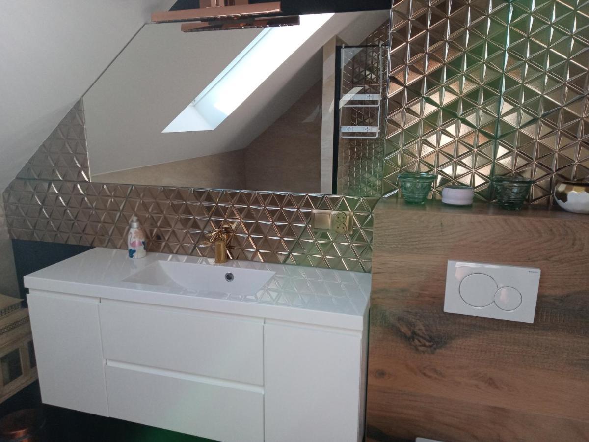 Dom Z Ogrodem Villa Laka  Bagian luar foto