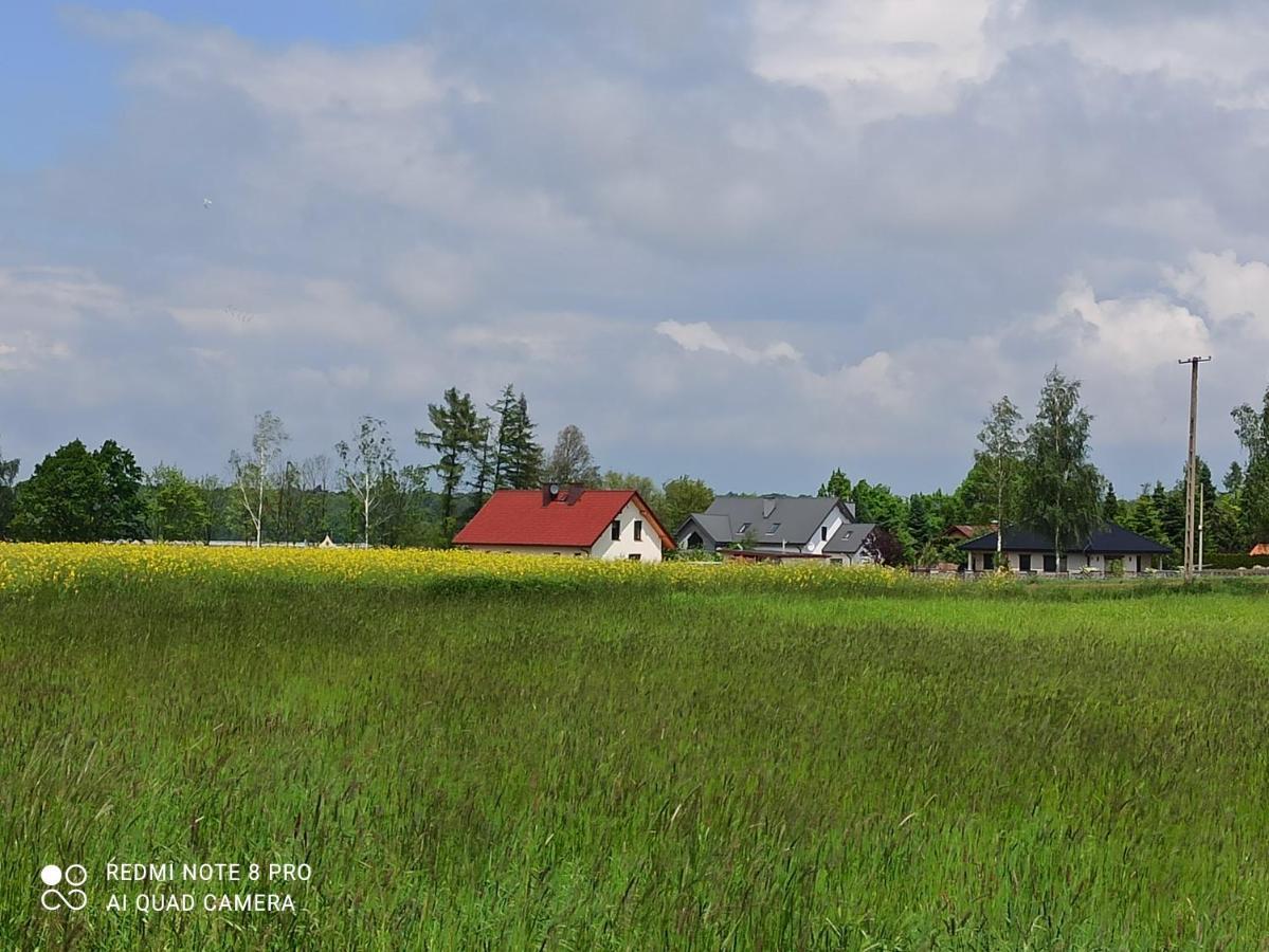 Dom Z Ogrodem Villa Laka  Bagian luar foto