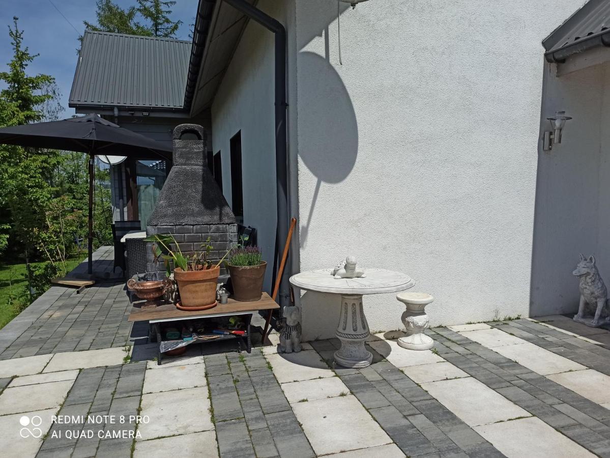 Dom Z Ogrodem Villa Laka  Bagian luar foto
